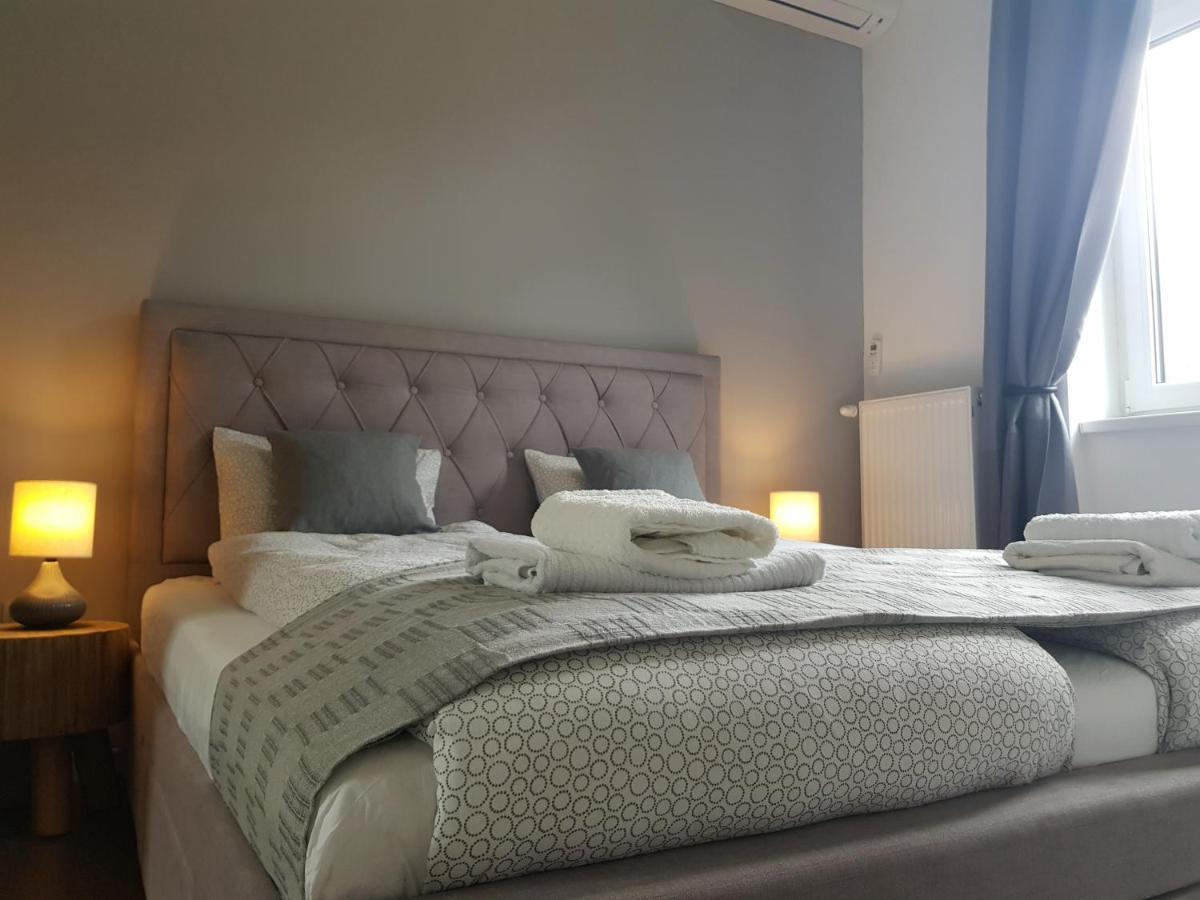 Luxurious Apartment With Balconies In Downtown Bp Budapeszt Zewnętrze zdjęcie
